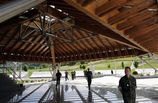 Memorial dos asasinados, en Srebrenica
