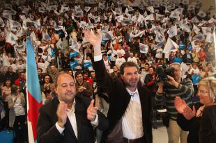 Quintana pecha campaña en Vigo. Na imaxe, nun mitin en Ourese / Fotografías: Flickr dos partidos