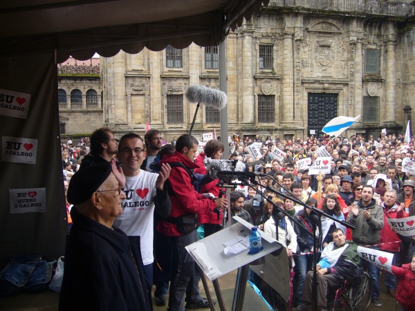 Manifestación polo dereito a vivirmos en galego