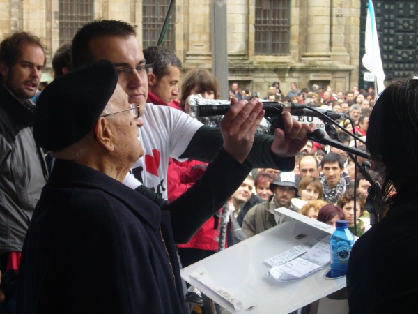 Manifestación polo dereito a vivirmos en galego